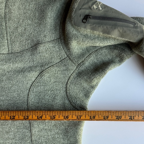 Arc'teryx Green Women's Sweater - Picture 10 of 11